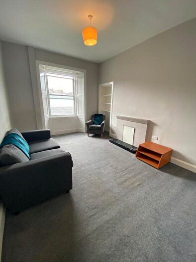 3 Bedroom Flat To Rent In Grindlay Street, Edinburgh, EH3