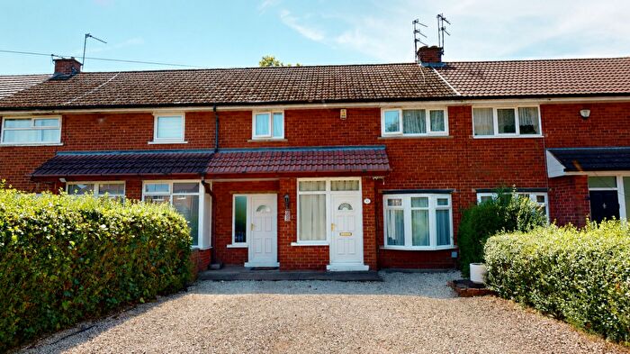 3 Bedroom Terraced House For Sale In Everingham Road, Doncaster, DN4