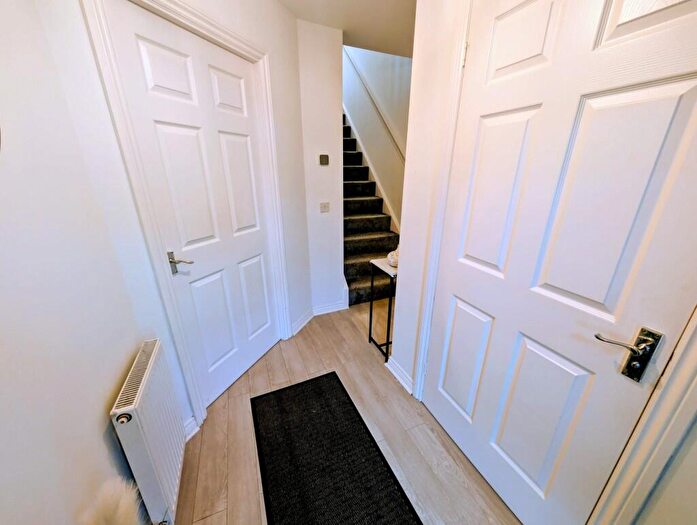 3 Bedroom Semi-Detached House For Sale In Lundholm Road, Stevenston, KA20