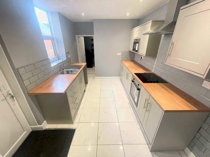 2 Bedroom Flat To Rent In Villette Road, Hendon, Sunderland, SR2