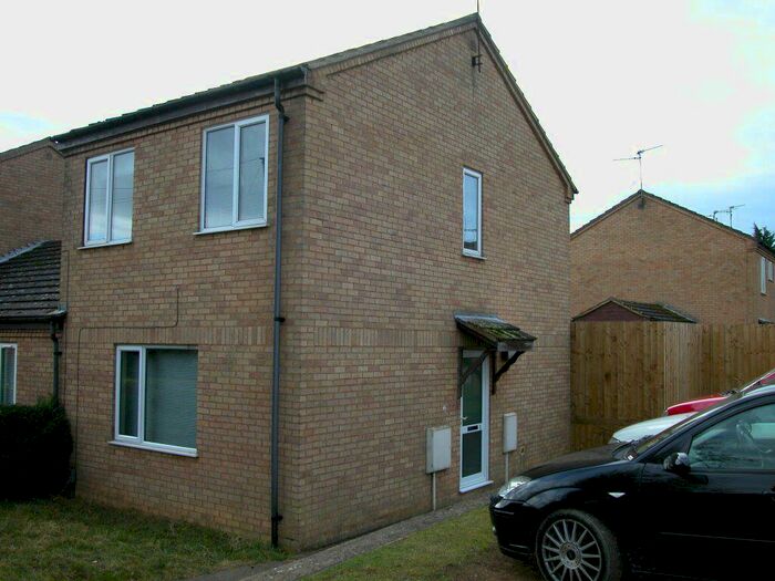 3 Bedroom House To Rent In Hawthorne Walk, Corby, NN17