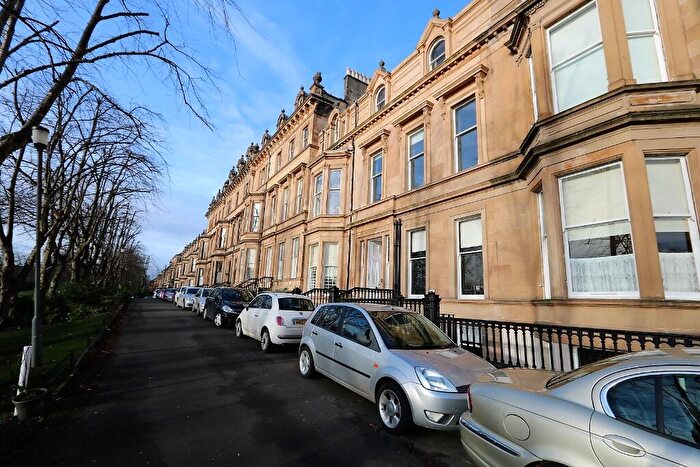 3 Bedroom Flat To Rent In Crown Terrace, Glasgow, Glasgow City, G12