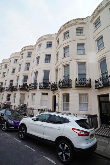 1 Bedroom Flat To Rent In Lansdowne Place, Hove, BN3