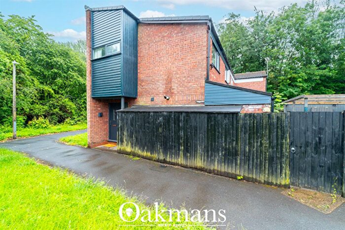 3 Bedroom Semi Detached House For Sale In Sutton Close, Redditch, Worcestershire, B98