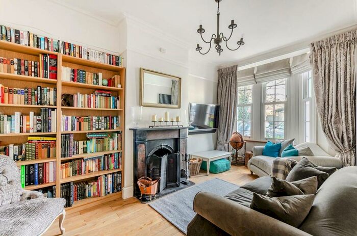 3 Bedroom House To Rent In Fernlea Road, Mitcham, CR4