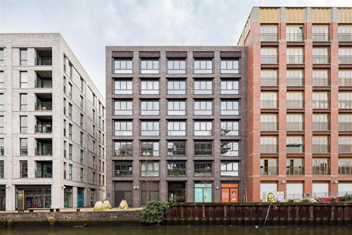 1 Bedroom Apartment For Sale In Monkwood Way, Bow, E3