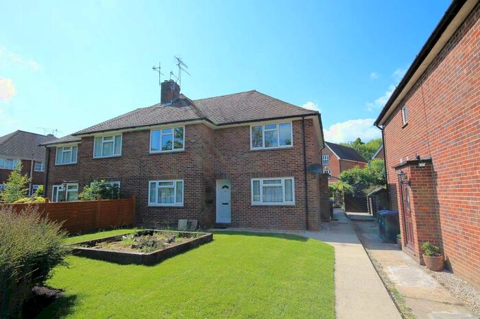 2 Bedroom Apartment To Rent In Southwick Close, East Grinstead, RH19