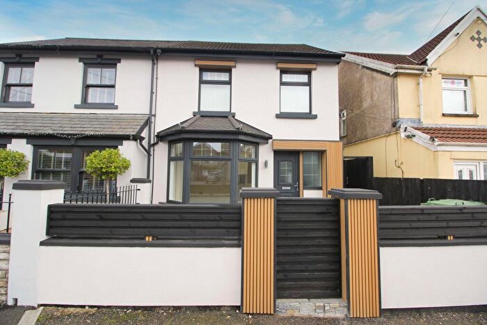 3 Bedroom Semi-Detached House To Rent In , Thomas Street, Gilfach Goch, Porth, CF39