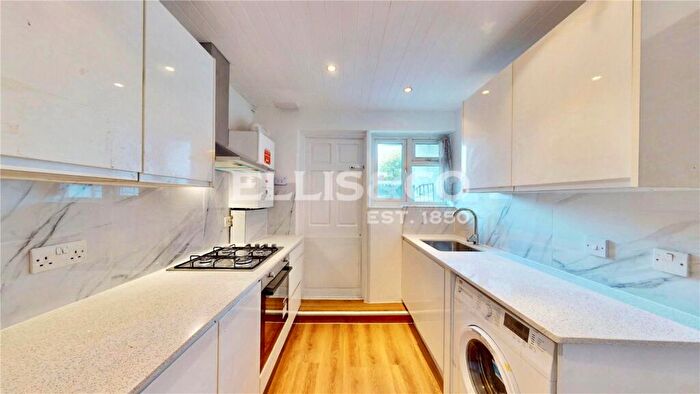 2 Bedroom Property To Rent In Carlyon Mansions, Ealing Road, Wembley, HA0