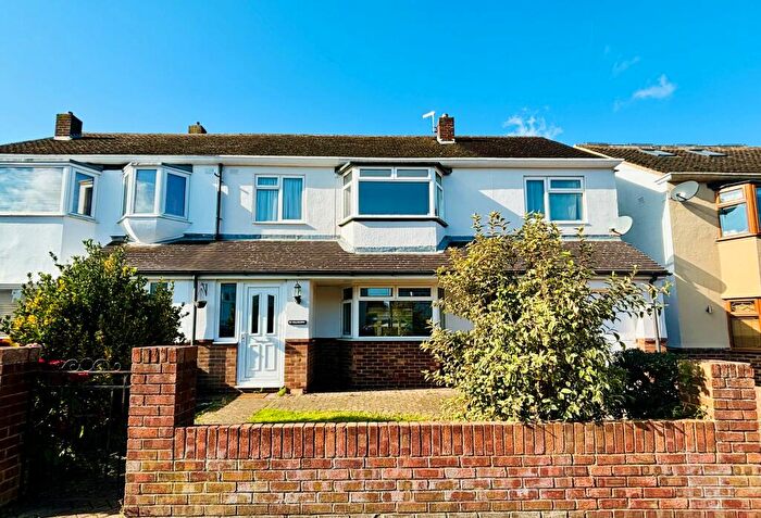 4 Bedroom Semi-Detached House To Rent In Windy Ridge, Darland, ME7