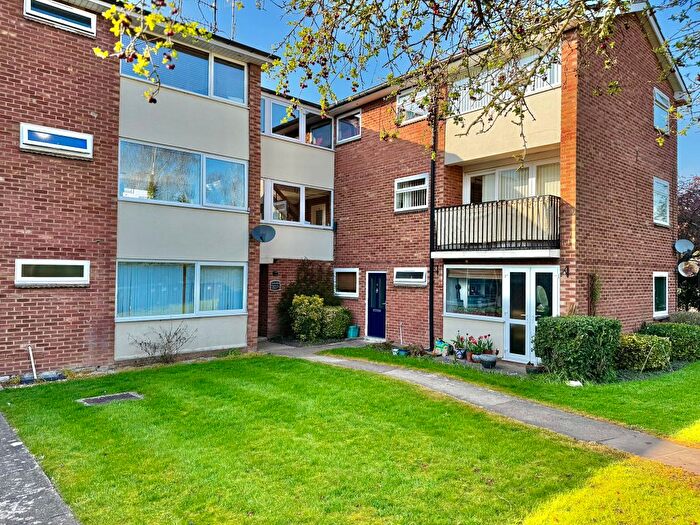 2 Bedroom Flat For Sale In Sandfield Court Sandfield Road, Stratford-Upon-Avon, CV37
