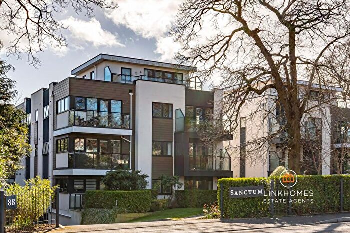 2 Bedroom Apartment For Sale In Bournemouth Road, Poole, BH14