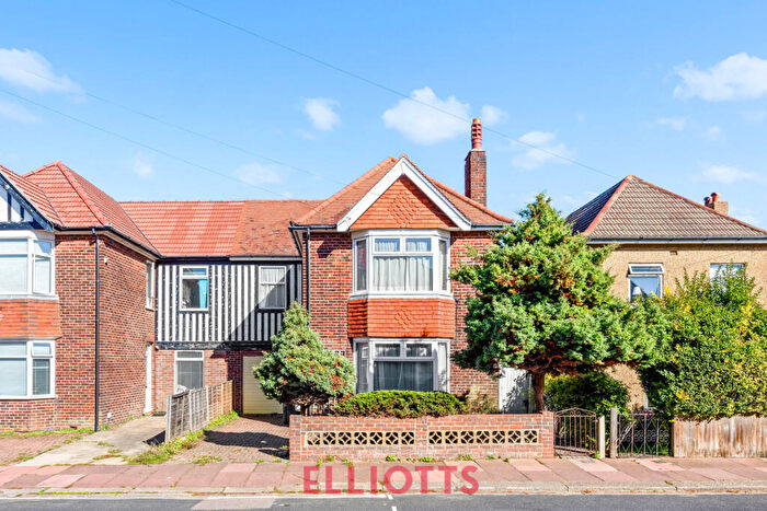 4 Bedroom Semi-Detached House For Sale In Reigate Road, Brighton, BN1