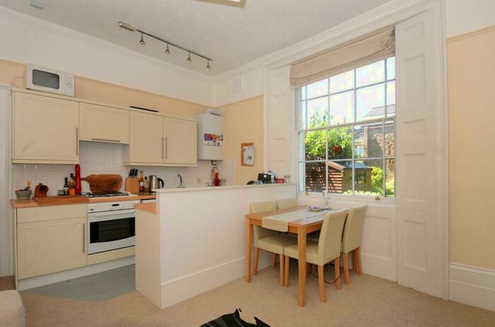 1 Bedroom Flat To Rent In Cloudesley Street, Islington, N1