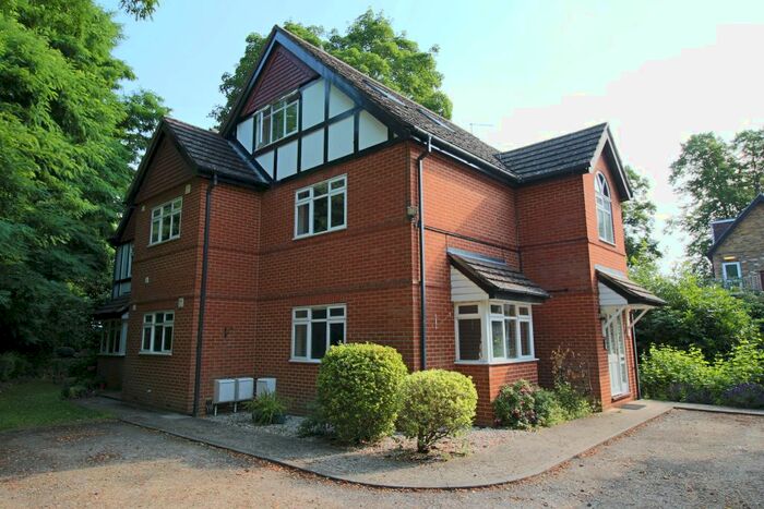 2 Bedroom Flat For Sale In High Town Road, Maidenhead, SL6