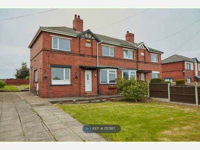 3 Bedroom Semi-Detached House To Rent In Longthorpe Lane, Thorpe, Wakefield, WF3