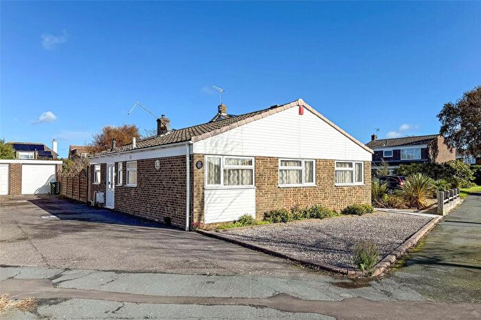 2 Bedroom Bungalow For Sale In The Estuary, Littlehampton, West Sussex, BN17