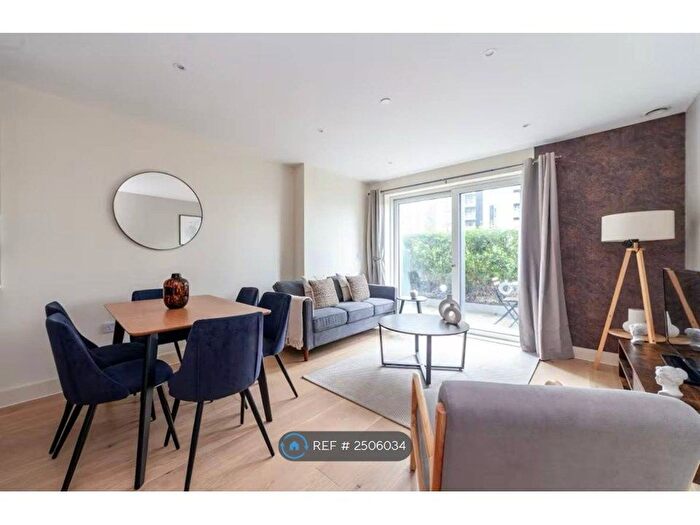 2 Bedroom Flat To Rent In Norton House, London, SE18
