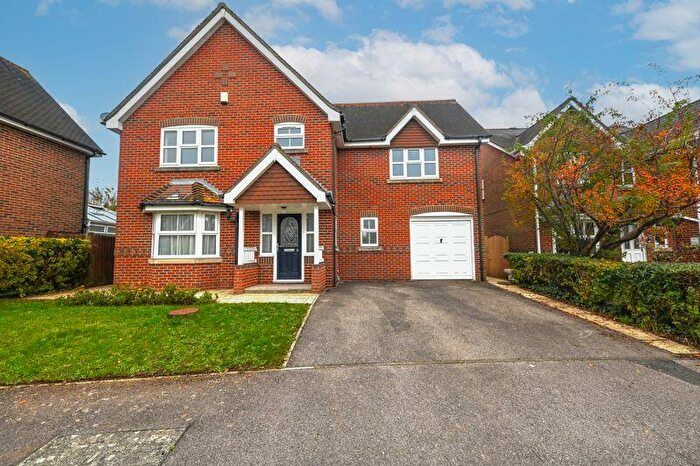 4 Bedroom Detached House To Rent In Nursery Road, Havant, PO9