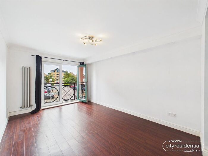 2 Bedroom Flat For Sale In South Ferry Quay, Liverpool, L3