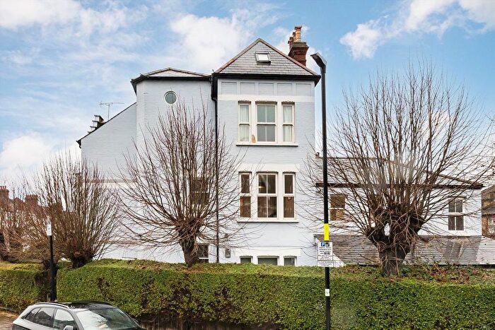 1 Bedroom Flat For Sale In Salford Road, Streatham, SW2