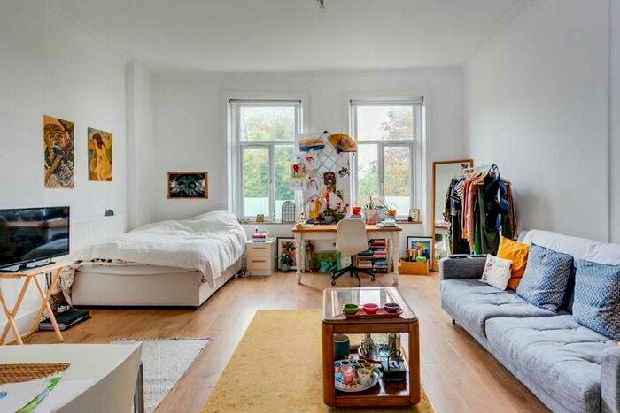 Studio To Rent In Parsifal Road, West Hampstead, London, NW6