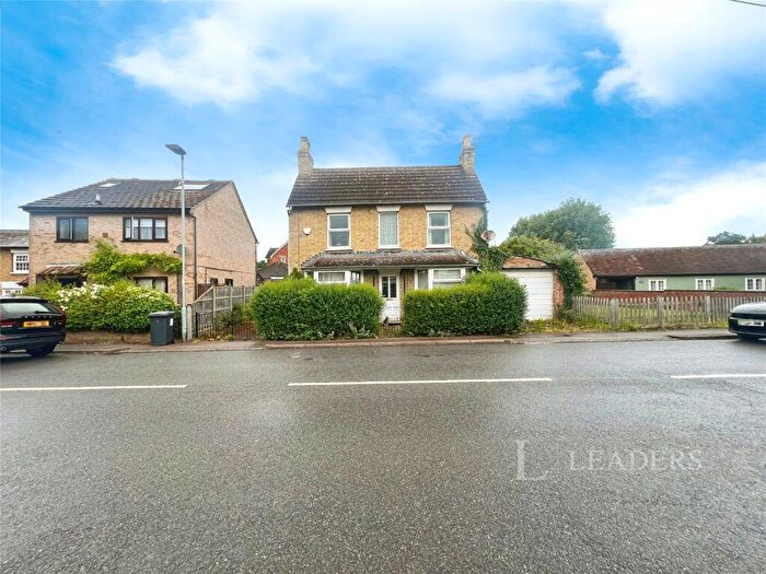3 Bedroom Detached House For Sale In Bedford Road, Wootton, Bedford, MK43