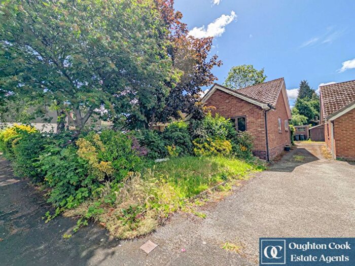 3 Bedroom Semi-Detached Bungalow For Sale In Robert Road, Exhall, Coventry, CV7