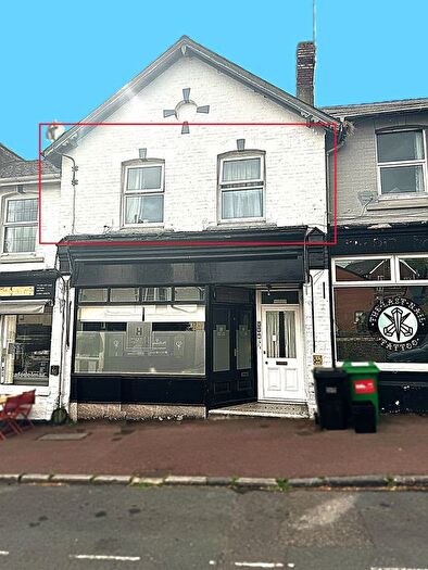 2 Bedroom Flat To Rent In Old Mill Road, Torquay, TQ2