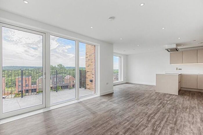 3 Bedroom Apartment To Rent In Munda Way, Oxford, OX2
