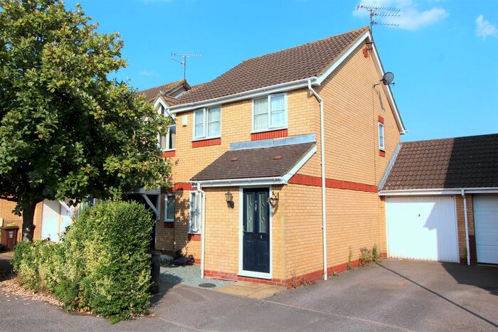 3 Bedroom End Of Terrace House To Rent In Halsey Park, London Colney, St Albans, AL2