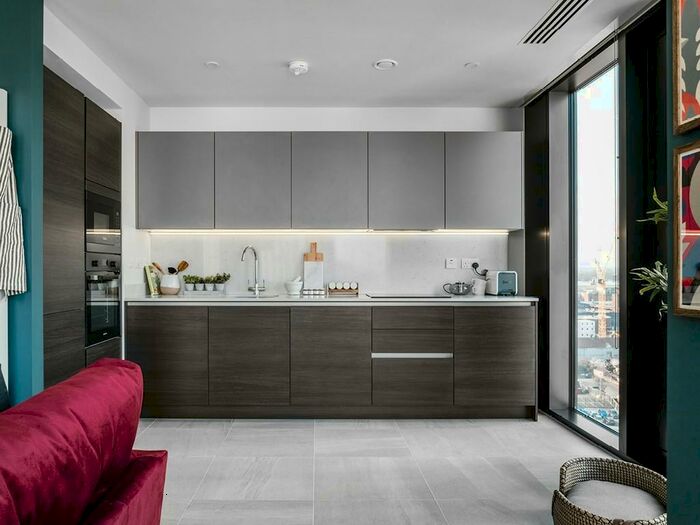 2 Bedroom Apartment To Rent In The Mercian, Broad Street, Birmingham, B15