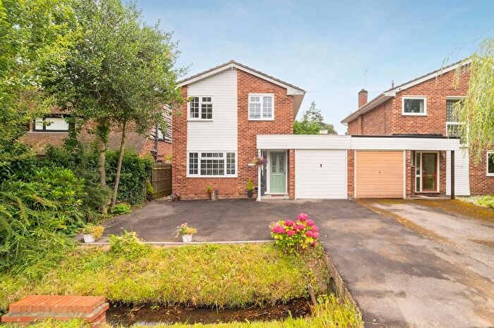3 Bedroom Detached House For Sale In New Road, Ascot, SL5