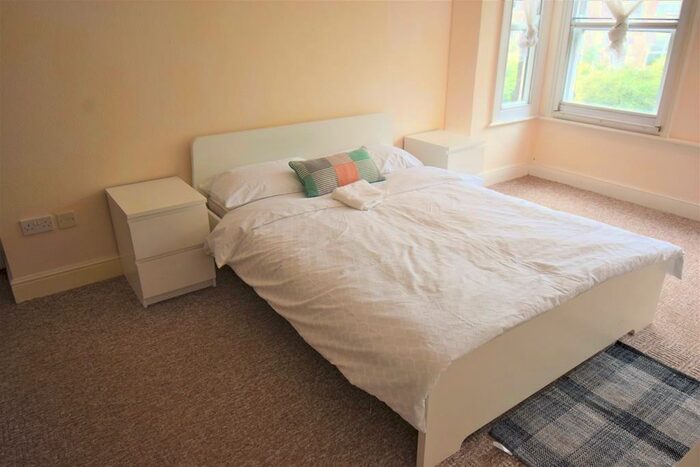 5 Bedroom Terraced House To Rent In Earlham Road, Norwich, NR2