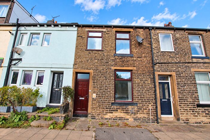 3 Bedroom Terraced House For Sale In Halifax Road, Todmorden, OL14