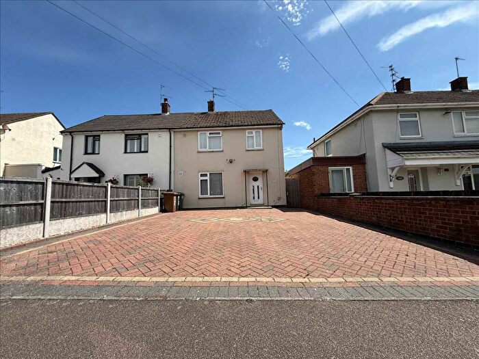 3 Bedroom Semi-Detached House For Sale In Willowbrook Road, Corby, NN17