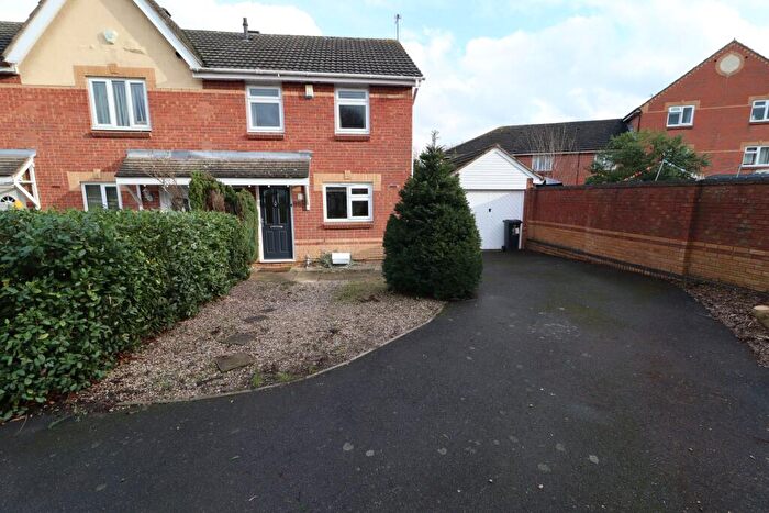 3 Bedroom Semi-Detached House To Rent In Taverners Road, Birstall, LE4