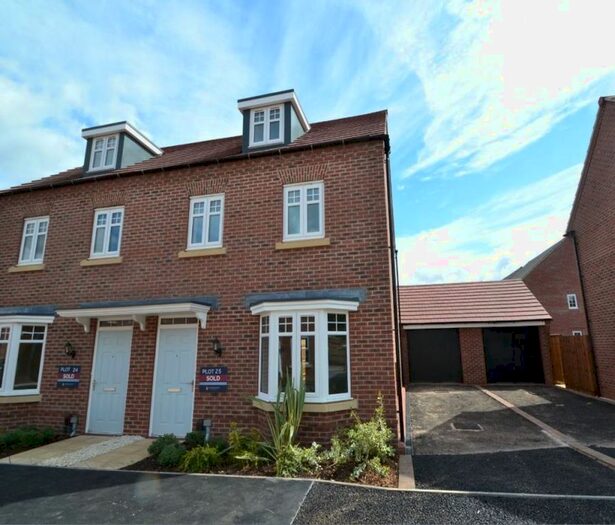 3 Bedroom Property To Rent In Lace Avenue, Loughborough, LE11