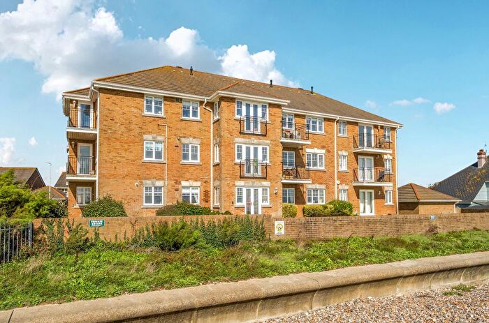2 Bedroom Flat For Sale In Freya Close, Middleton-On-Sea, PO22