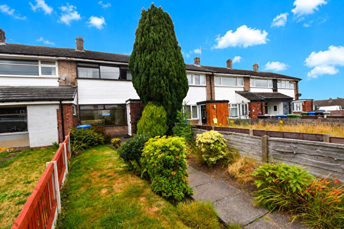 2 Bedroom Terraced House For Sale In Meadow Walk, Partington, M31