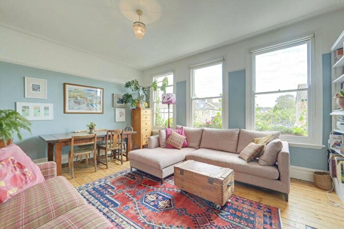 4 Bedroom Maisonette For Sale In Muirkirk Road, Catford, SE6