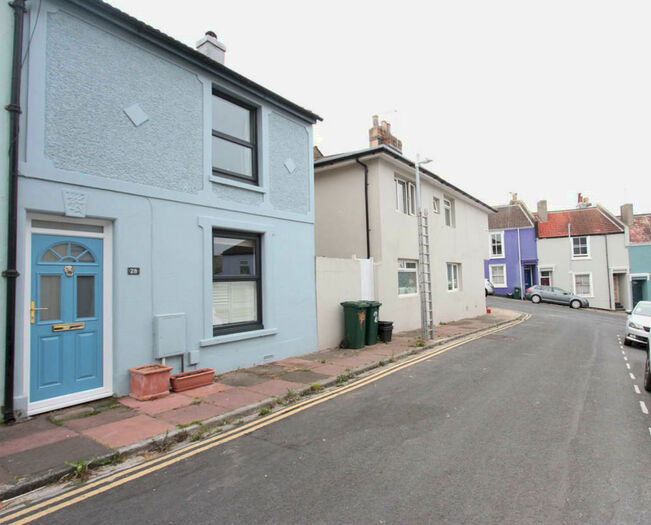 2 Bedroom End Of Terrace House To Rent In Scotland Street, Brighton, BN2