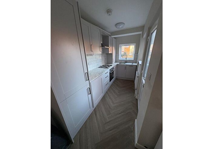 3 Bedroom End Terrace House To Rent In Cameron Street, Nottingham, NG5