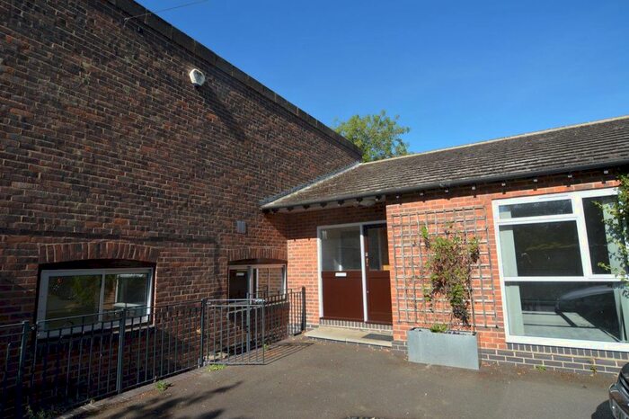 5 Bedroom Property To Rent In High Street, Bushey, Bushey, WD23