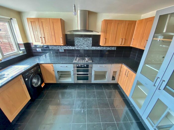 3 Bedroom End Of Terrace House To Rent In Manfield Avenue, Walsgrave, Coventry, CV2