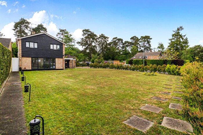 4 Bedroom Detached House For Sale In Arden Close, Bracknell, Berkshire, RG12
