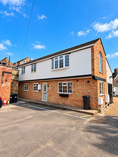 2 Bedroom Detached House To Rent In Park Road, Sandy, SG19
