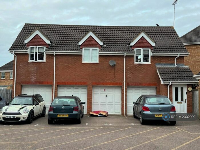 2 Bedroom Maisonette To Rent In Campion Road, Hatfield Garden Village, AL10