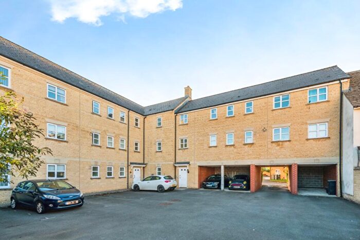 2 Bedroom Flat To Rent In Elmhurst Way, Carterton, Oxfordshire, OX18