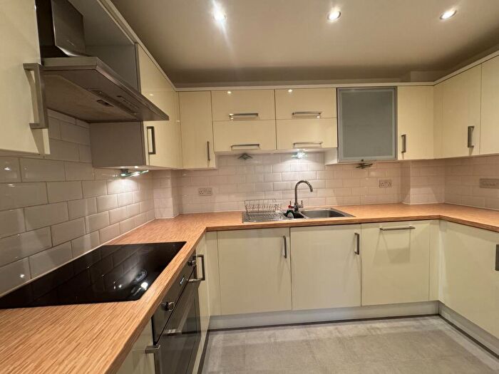 1 Bedroom Flat To Rent In Coxhill Way, Aylesbury, HP21